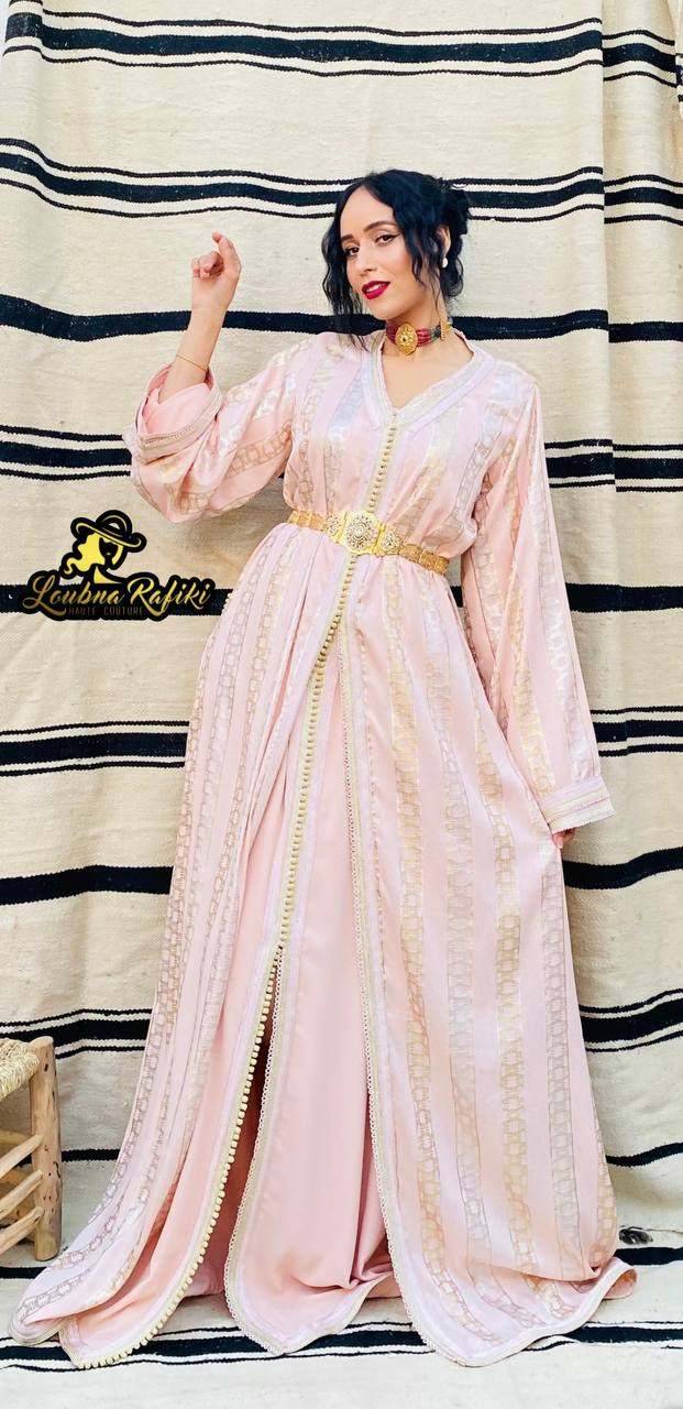 Tenue marocaine Takchita