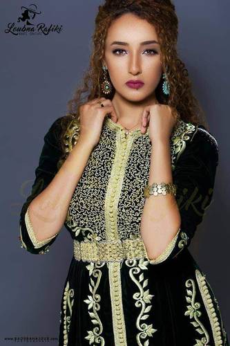 Caftan noire traditionnel كفتان مغربي تقليدي مصنوع يدويًا