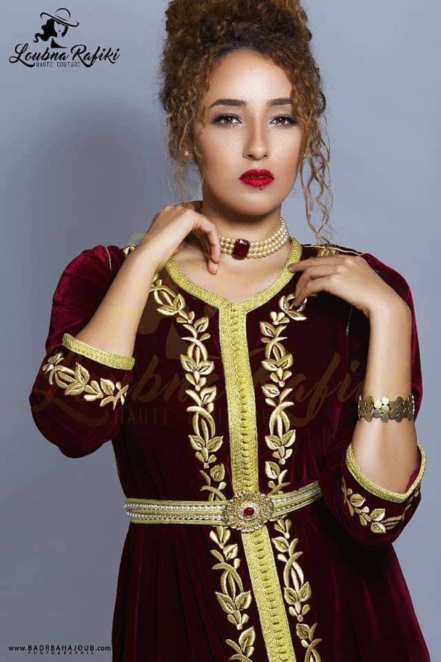 Caftan Traditionnel Marocain Bordeaux  كفتان تقليدي مغربي مصنوع يدويًا، بلون البوردو